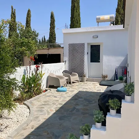 Adorable Village Retreat Deryneia