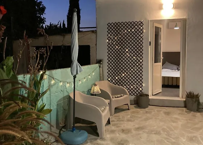 Adorable Village Retreat Deryneia * Dherinia